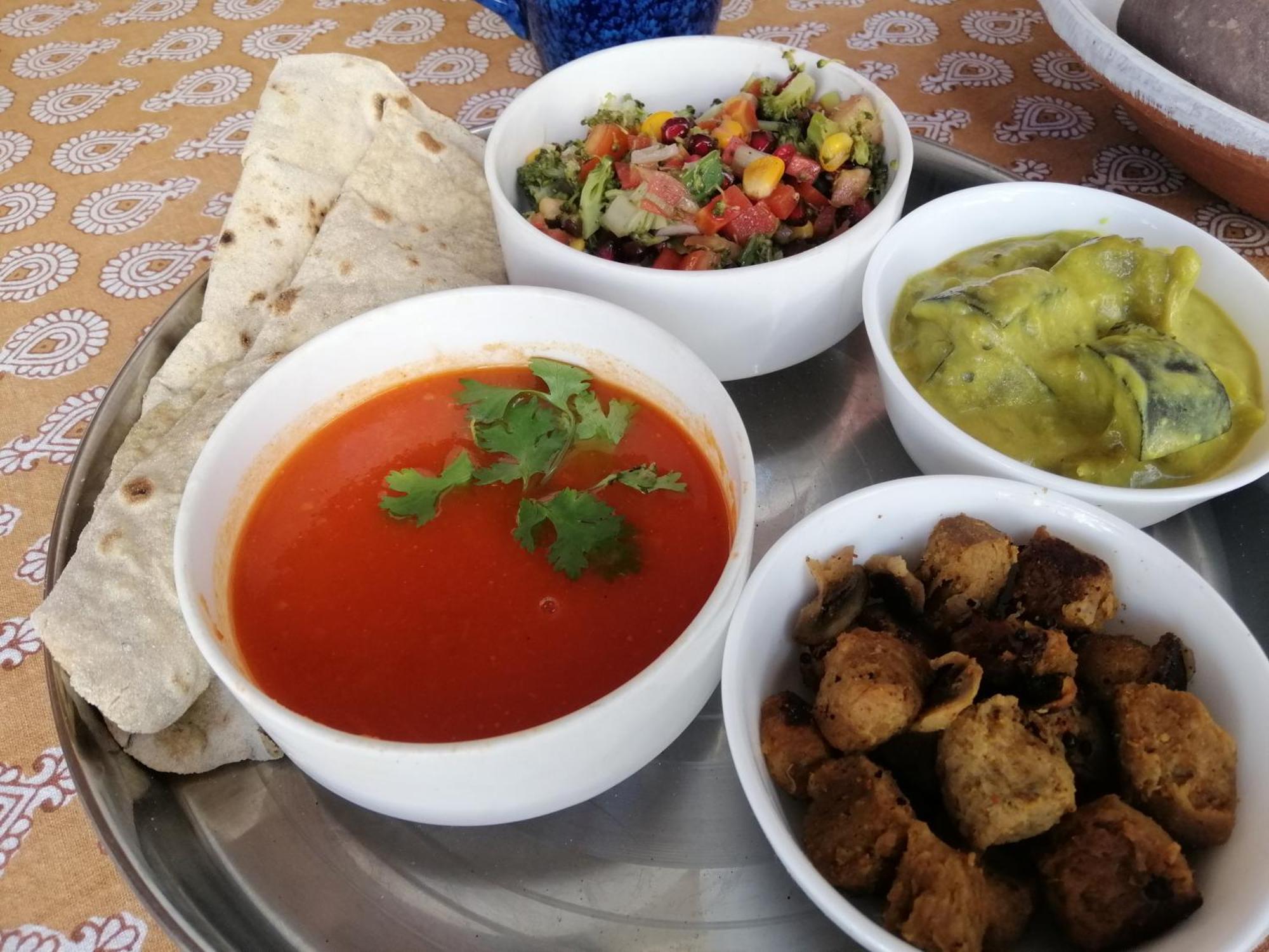 Ganga Vatika Boutique Hotel, Rishikesh Bagian luar foto