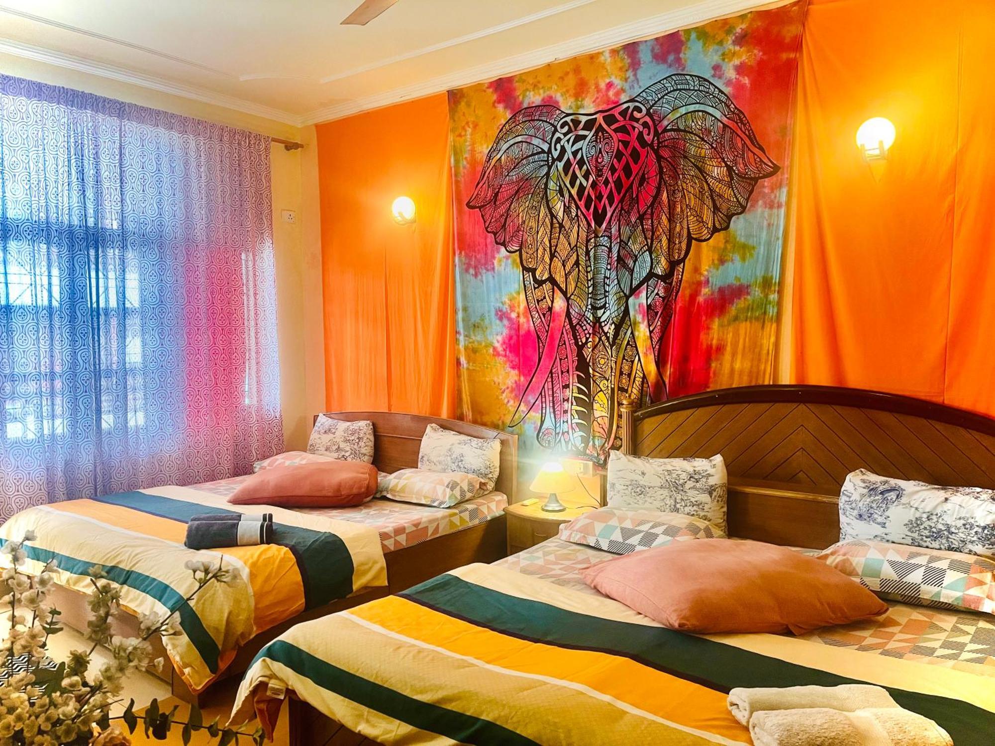 Ganga Vatika Boutique Hotel, Rishikesh Bagian luar foto