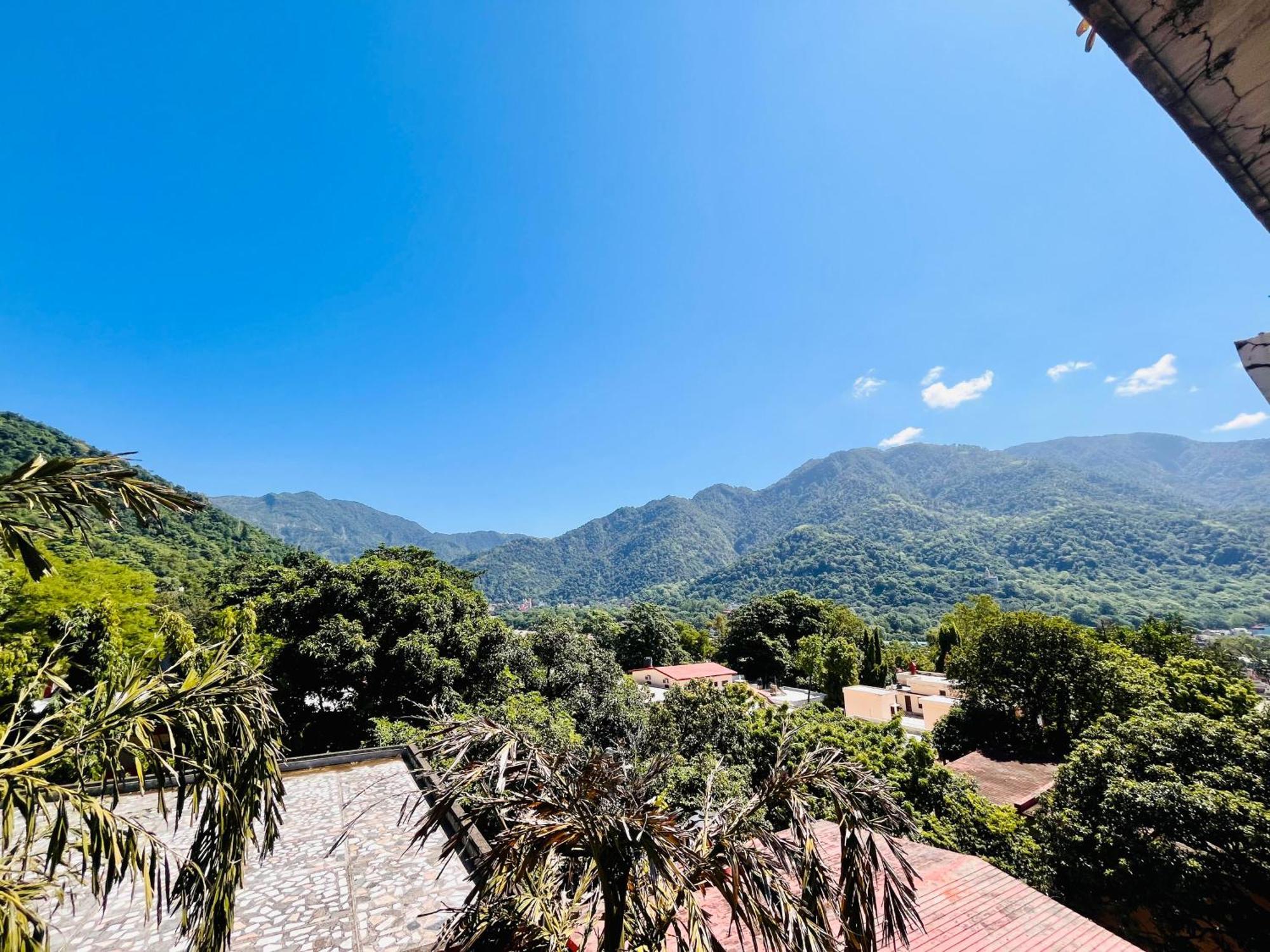 Ganga Vatika Boutique Hotel, Rishikesh Bagian luar foto
