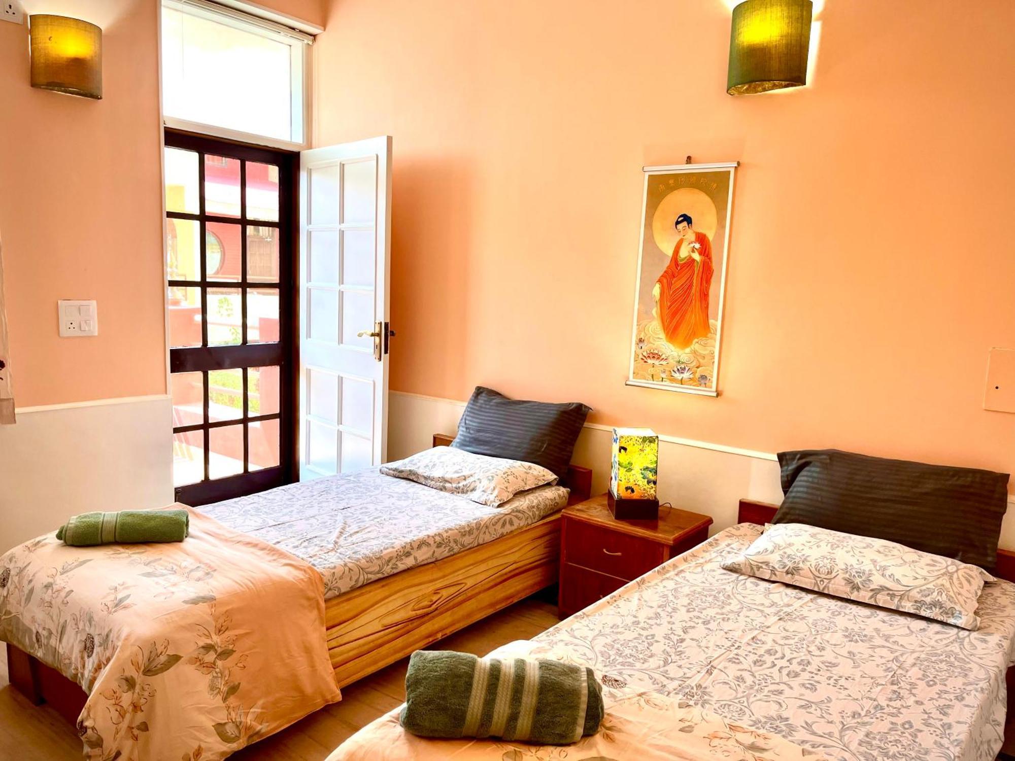 Ganga Vatika Boutique Hotel, Rishikesh Bagian luar foto